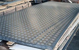 Нержавеющий лист AISI 304 рифленый